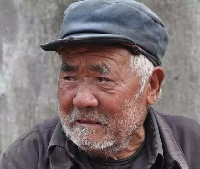 山區(qū)留守老人黃小米銷路難,緊急求援,讓我們一起轉(zhuǎn)發(fā),給他們多一份希望.  第10張