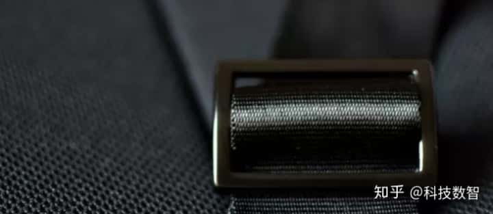 跑步必入實用品推薦——小米運動休閑胸包實測  第15張