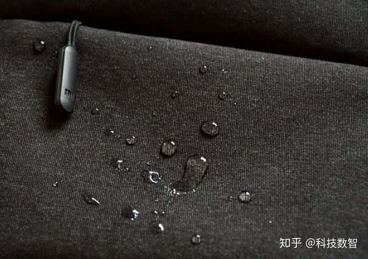 跑步必入實用品推薦——小米運動休閑胸包實測  第10張