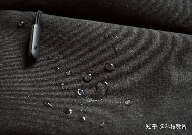 跑步必入實用品推薦——小米運動休閑胸包實測  第9張