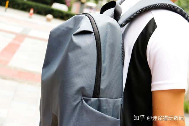 小米背包新體驗：只需149你就是這條街最靚的崽  第4張